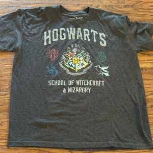 Authentic Harry Potter Hogwarts Wizardry School T-shirt Size: Extra Large